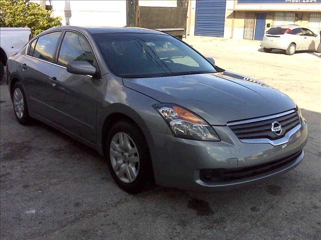 Nissan Altima 2009 photo 1