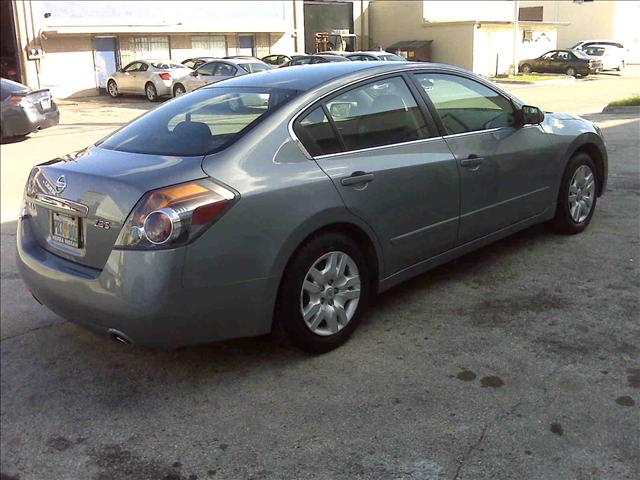 Nissan Altima 2009 photo 4