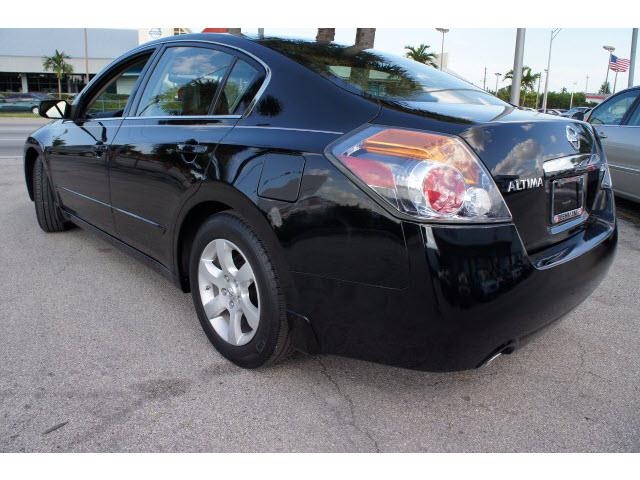 Nissan Altima 2009 photo 10