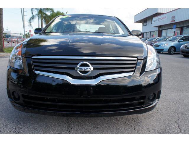 Nissan Altima 2009 photo 23