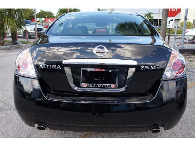 Nissan Altima 2009 photo 9