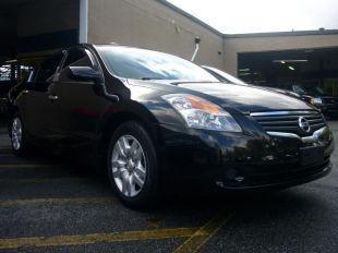 Nissan Altima Pickupslt Quad Cab SWB 4WD 4x4 Truck Sedan