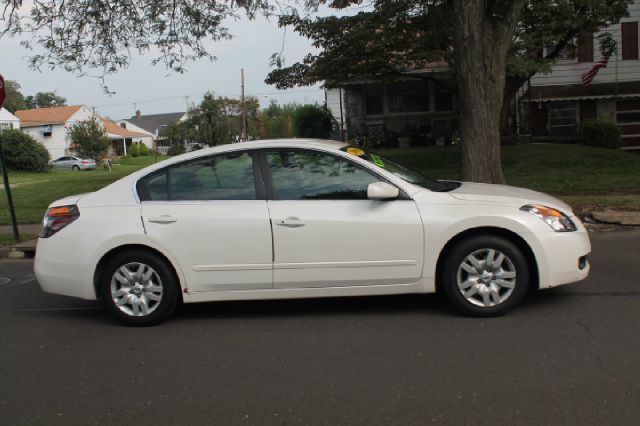 Nissan Altima 2009 photo 4