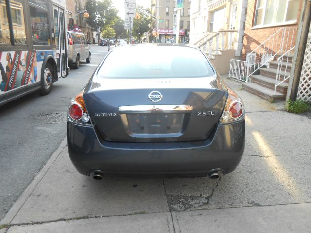 Nissan Altima 2009 photo 1