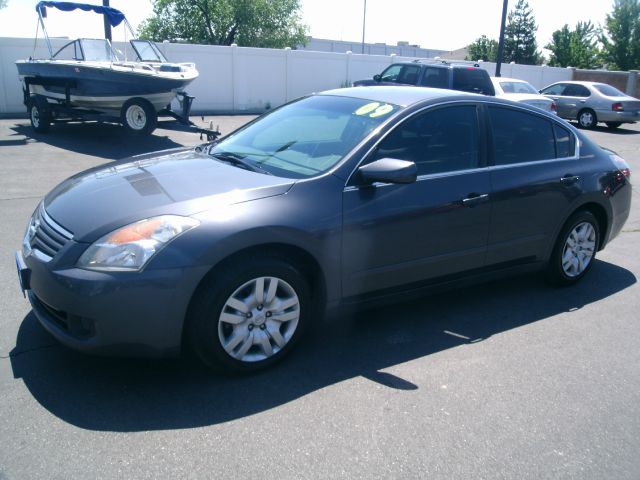 Nissan Altima 2009 photo 1