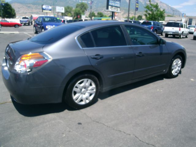 Nissan Altima 2009 photo 2