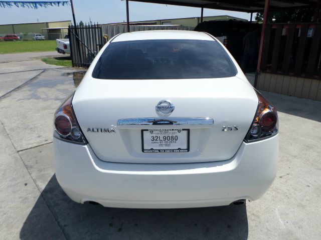 Nissan Altima 2009 photo 3