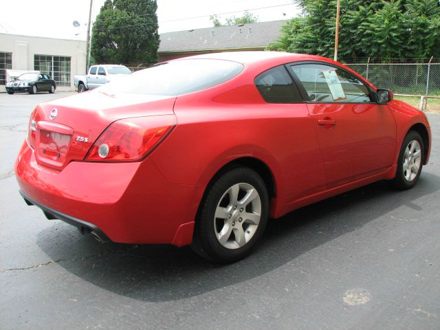 Nissan Altima 2009 photo 1