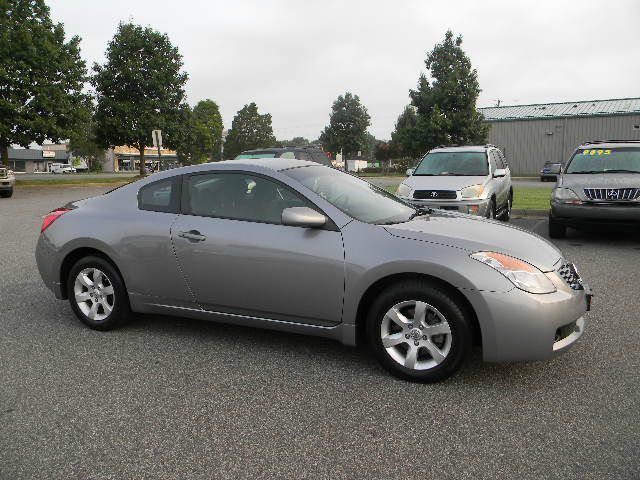 Nissan Altima 2009 photo 1