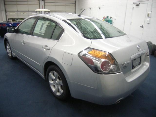 Nissan Altima 2009 photo 4