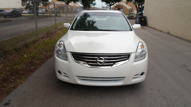 Nissan Altima 2009 photo 1