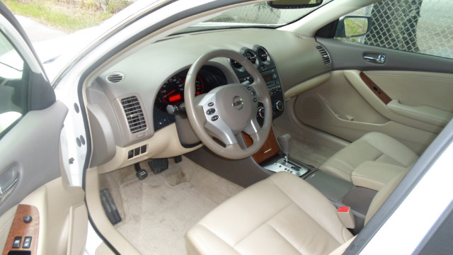 Nissan Altima 2009 photo 4