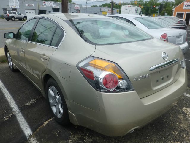 Nissan Altima 2009 photo 1