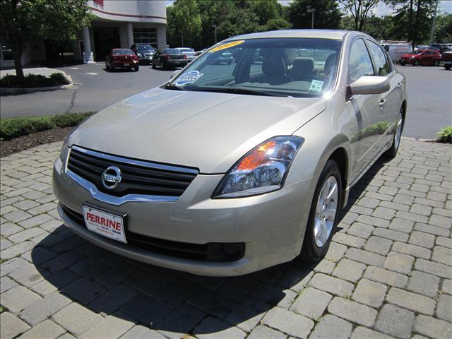 Nissan Altima 2009 photo 1