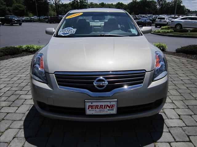 Nissan Altima 2009 photo 2