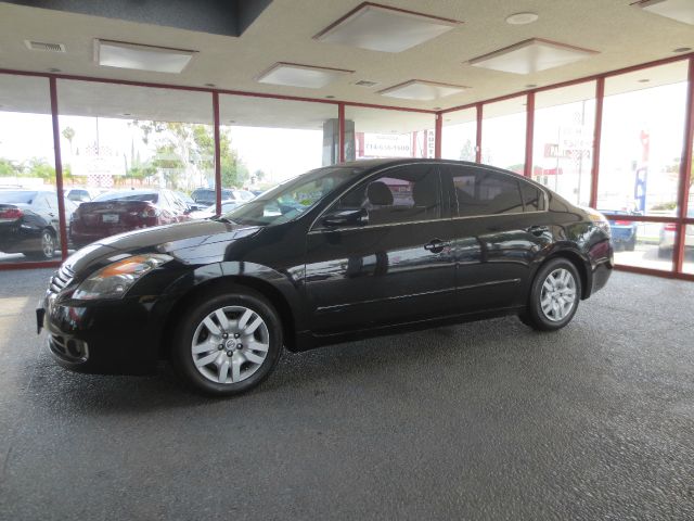 Nissan Altima 2009 photo 1