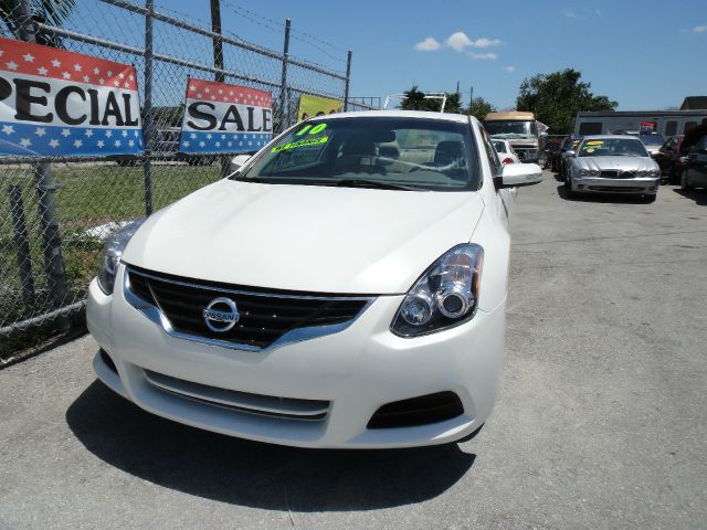 Nissan Altima 2010 photo 6