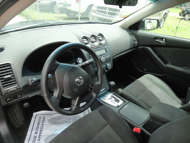 Nissan Altima 2010 photo 5