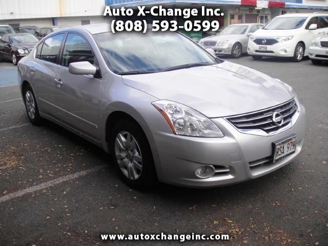 Nissan Altima 2010 photo 2