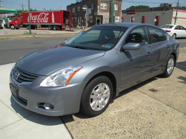 Nissan Altima 2010 photo 1