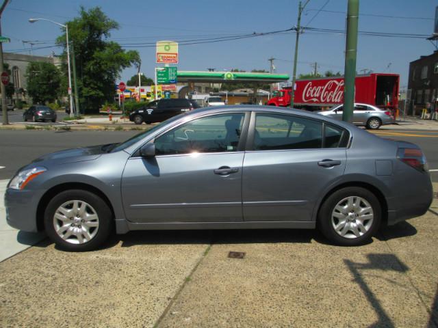 Nissan Altima 2010 photo 3