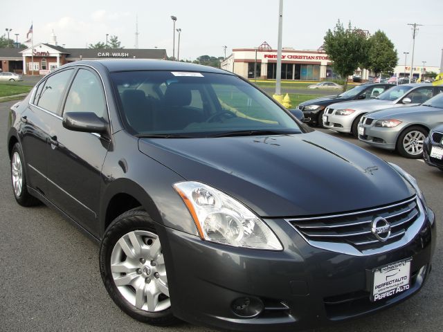 Nissan Altima 2010 photo 4