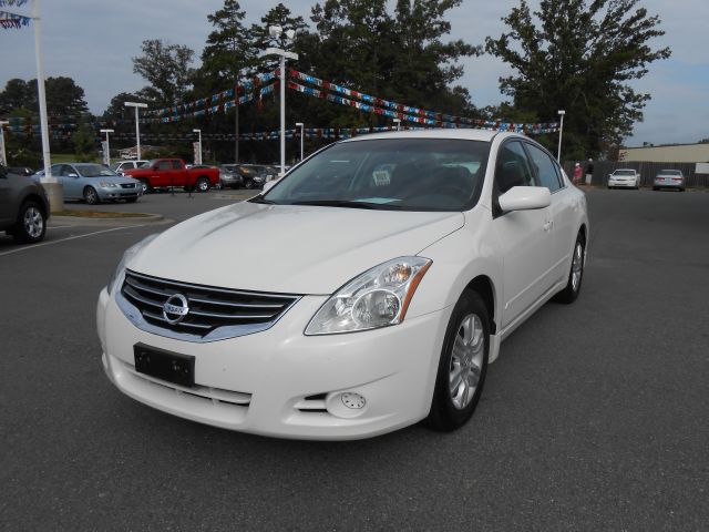 Nissan Altima 2010 photo 4