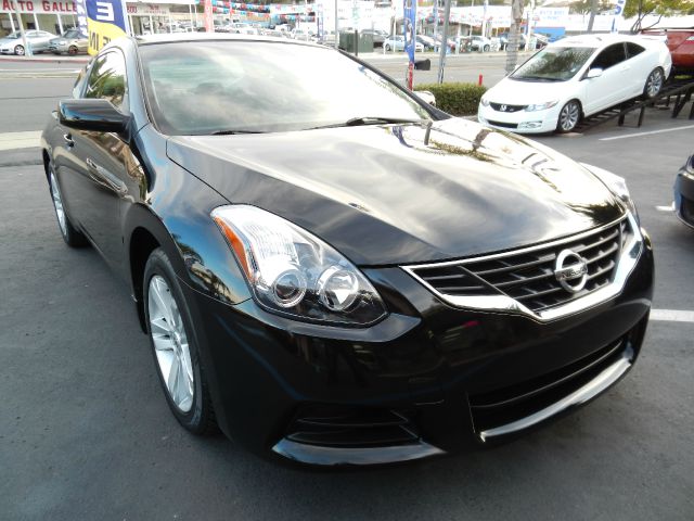 Nissan Altima 2010 photo 3