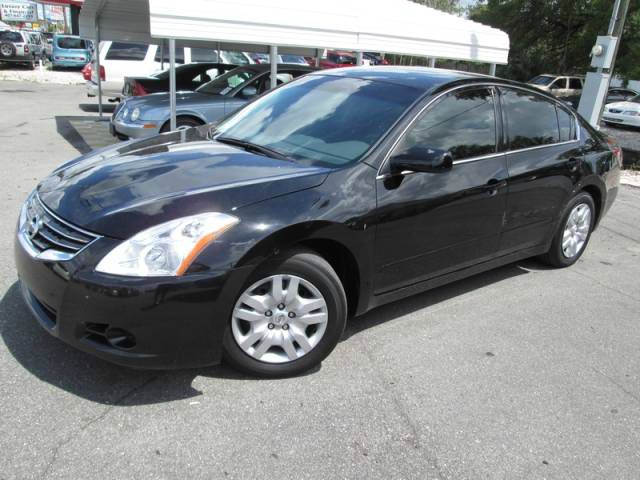 Nissan Altima 2010 photo 4