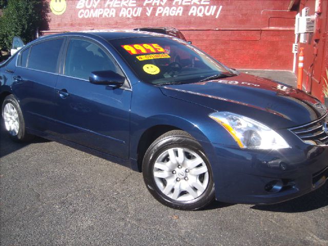 Nissan Altima 2010 photo 3