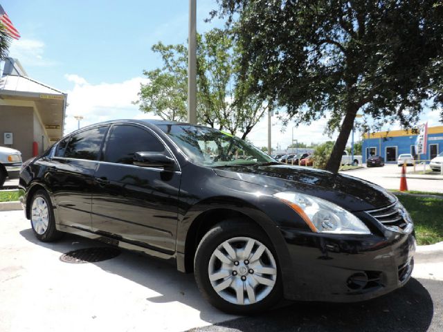 Nissan Altima 2010 photo 3