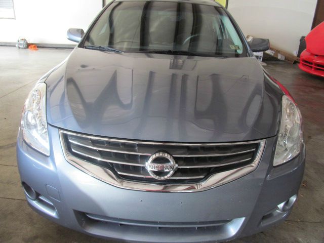 Nissan Altima 2010 photo 4