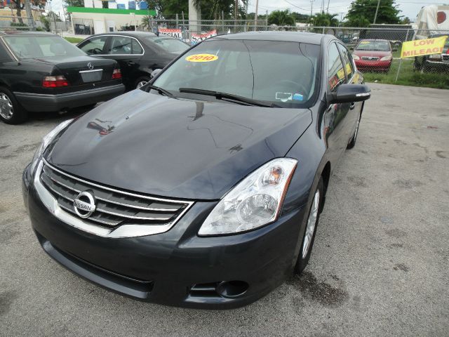 Nissan Altima 2010 photo 4