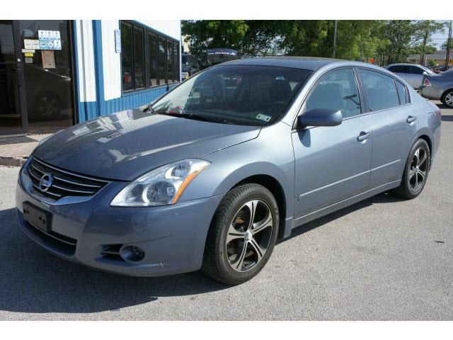 Nissan Altima 2010 photo 4