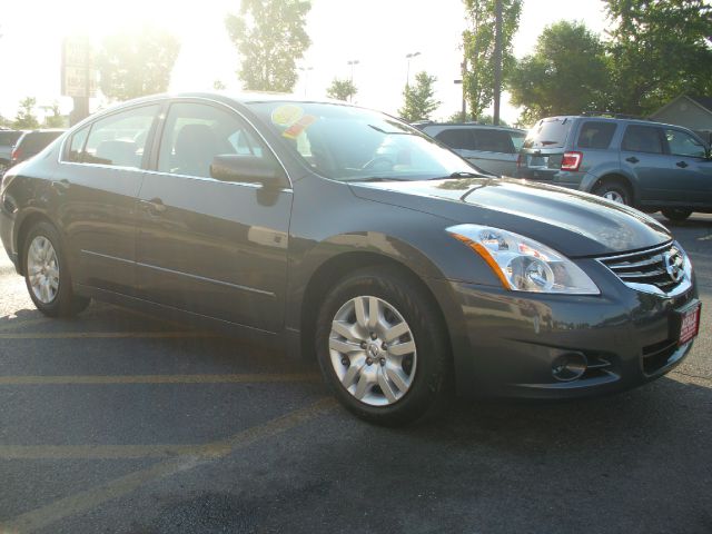 Nissan Altima 2010 photo 3