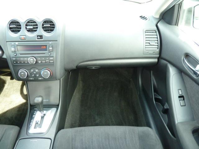 Nissan Altima 2010 photo 5