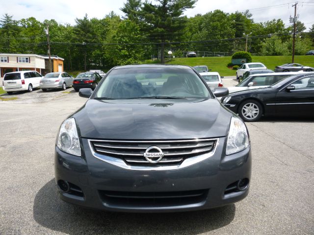 Nissan Altima 2010 photo 1