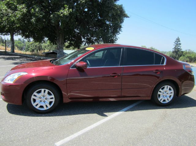 Nissan Altima 2010 photo 4