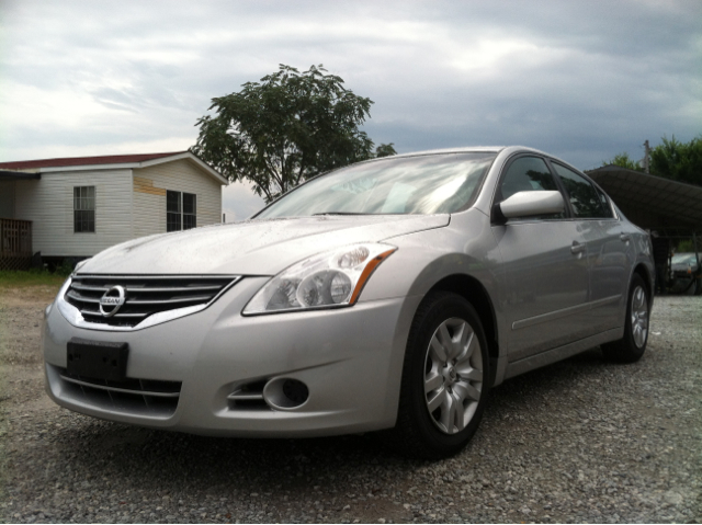 Nissan Altima 2010 photo 4