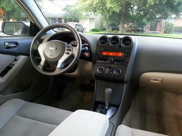 Nissan Altima 2010 photo 36