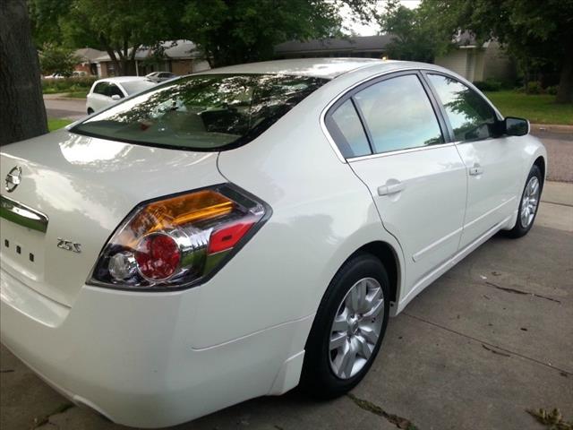 Nissan Altima 2010 photo 51