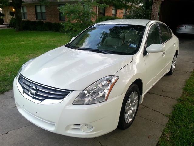 Nissan Altima 2010 photo 6