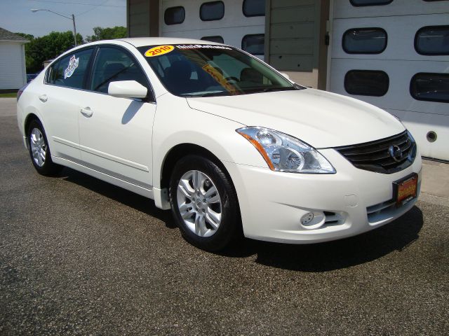 Nissan Altima 2010 photo 3