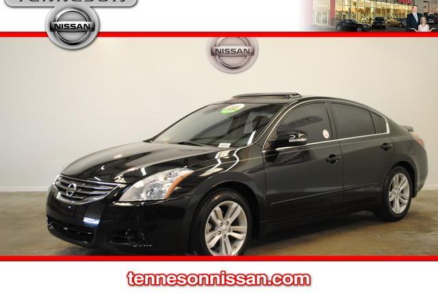 Nissan Altima 2010 photo 1