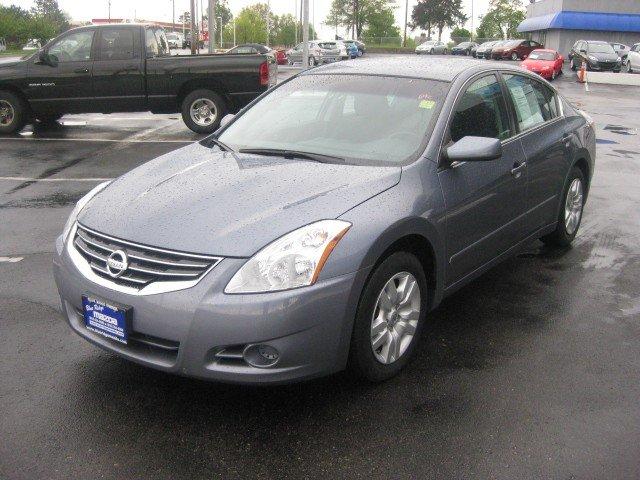 Nissan Altima 2010 photo 1