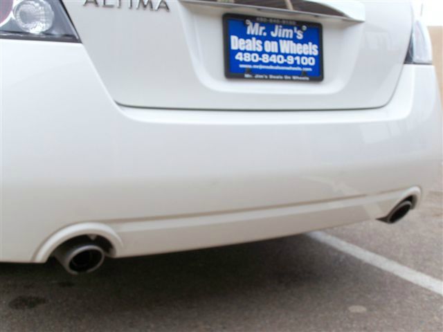 Nissan Altima 2010 photo 17