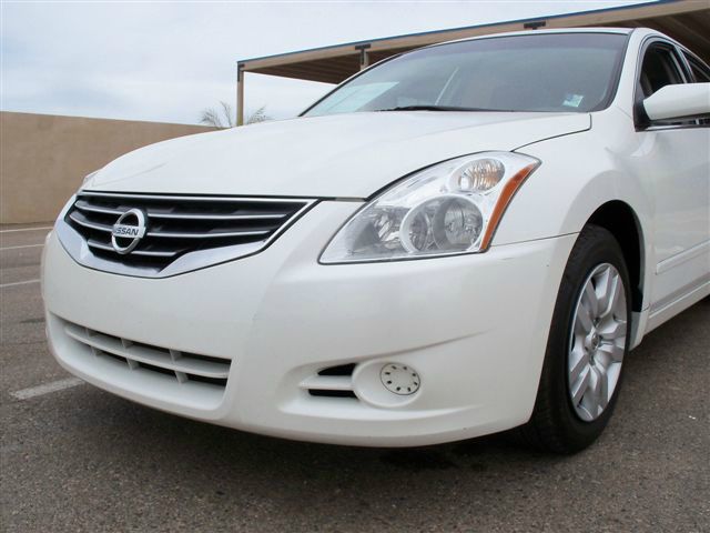 Nissan Altima 2010 photo 19