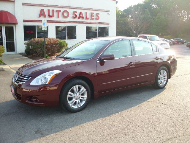 Nissan Altima 2010 photo 1