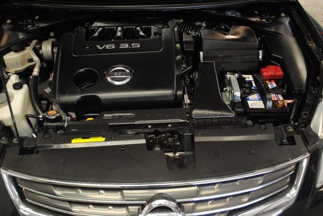 Nissan Altima 2010 photo 3