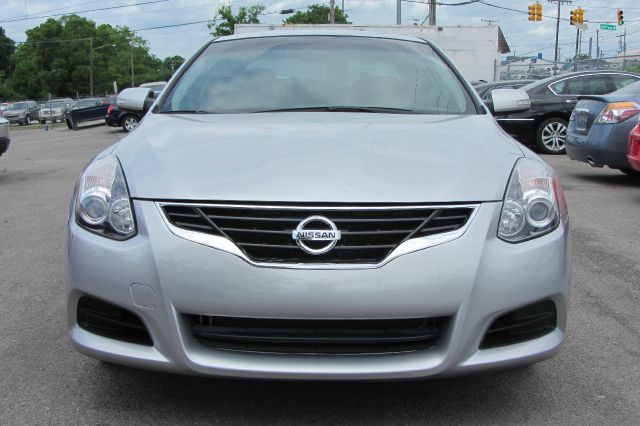 Nissan Altima 2010 photo 8